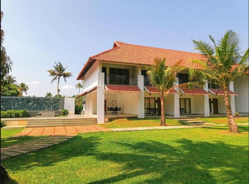 Palmgrove Lake Resorts